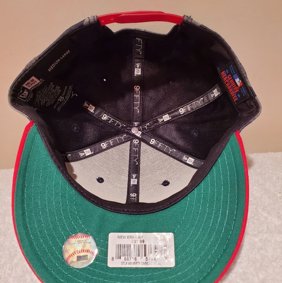 Cincinnati Reds NE Snapback - Picture 5 of 5